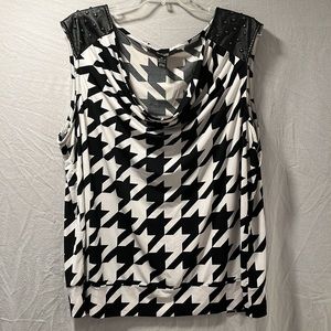 Style & Co Black & White Checkerboard Houndstooth with Decoration on Shoulder 3X